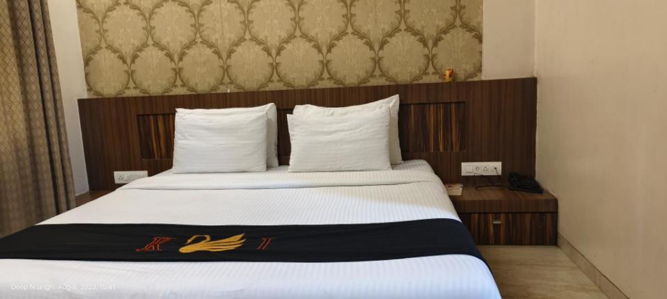 Hotel Kushala Executive Inn Thane Værelse billede