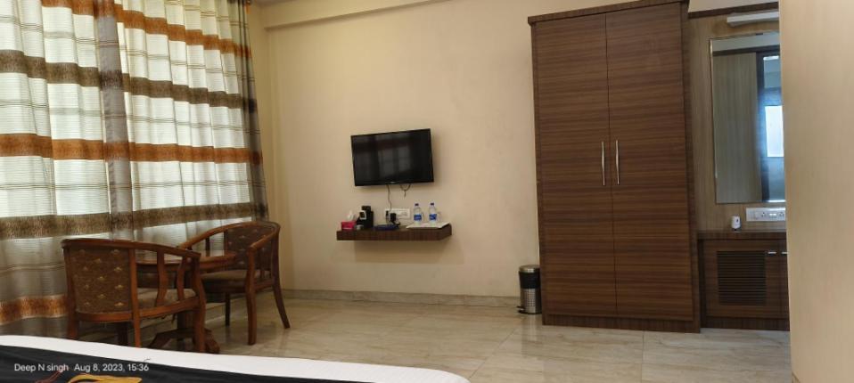Hotel Kushala Executive Inn Thane Værelse billede